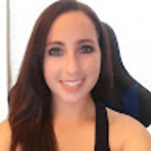 Meet your Posher, Cassandra